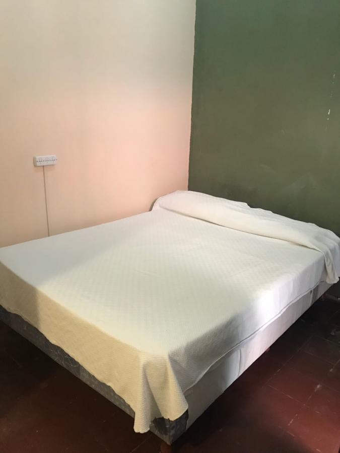 Las Rejas Hostel Сальта Экстерьер фото