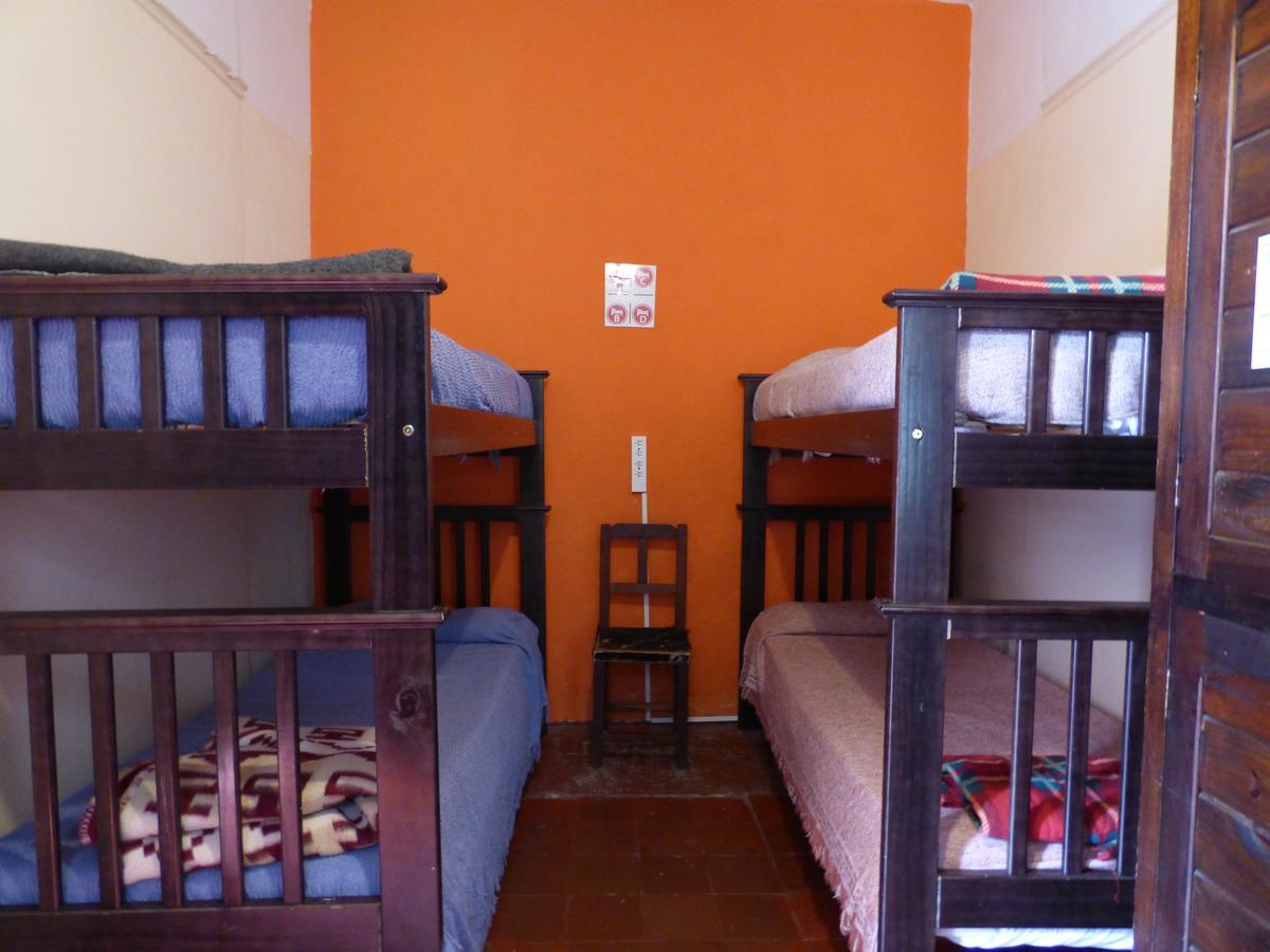 Las Rejas Hostel Сальта Экстерьер фото