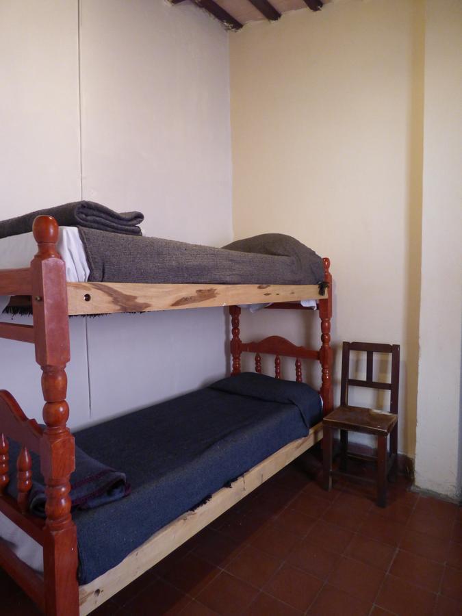 Las Rejas Hostel Сальта Экстерьер фото