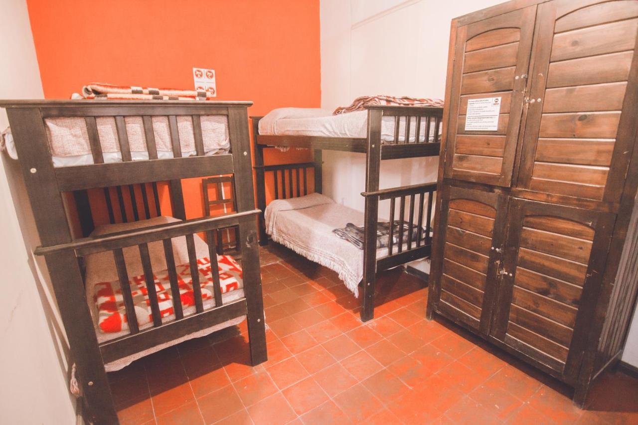 Las Rejas Hostel Сальта Экстерьер фото