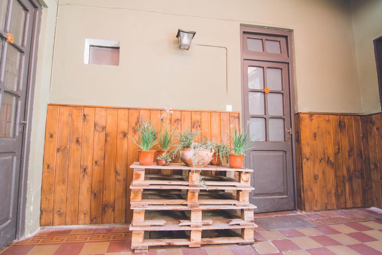 Las Rejas Hostel Сальта Экстерьер фото